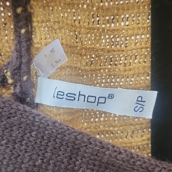 Multicolor Chevron Patterned Women's Sweater - Picture 2 of 2